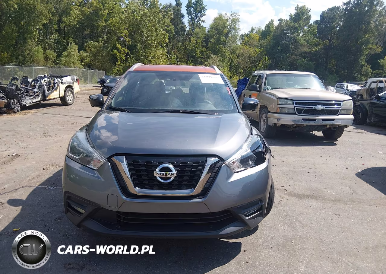 2019 Nissan Kicks Sr VIN:3N1CP5CU4KL543896 - 12