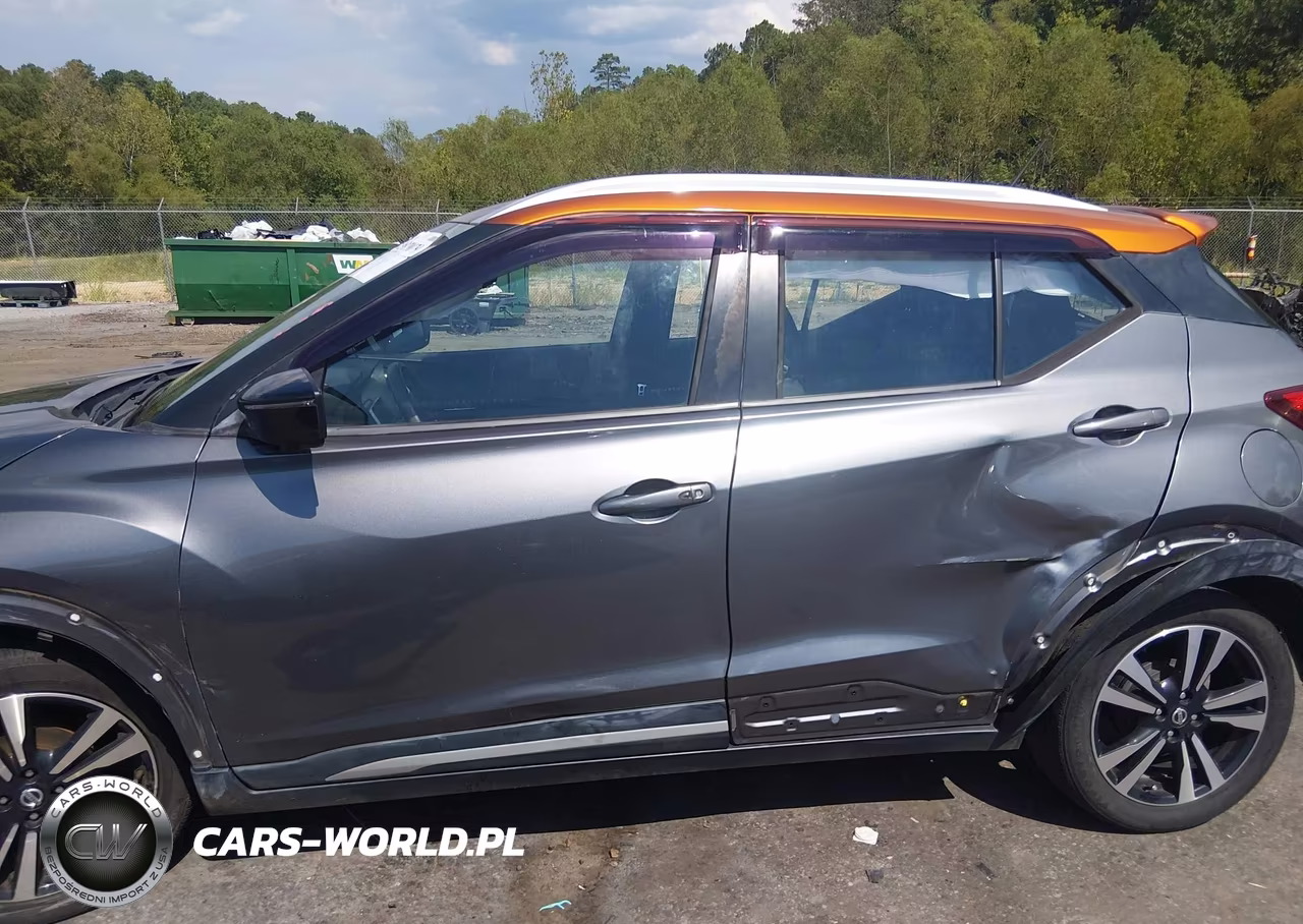 2019 Nissan Kicks Sr VIN:3N1CP5CU4KL543896 - 14