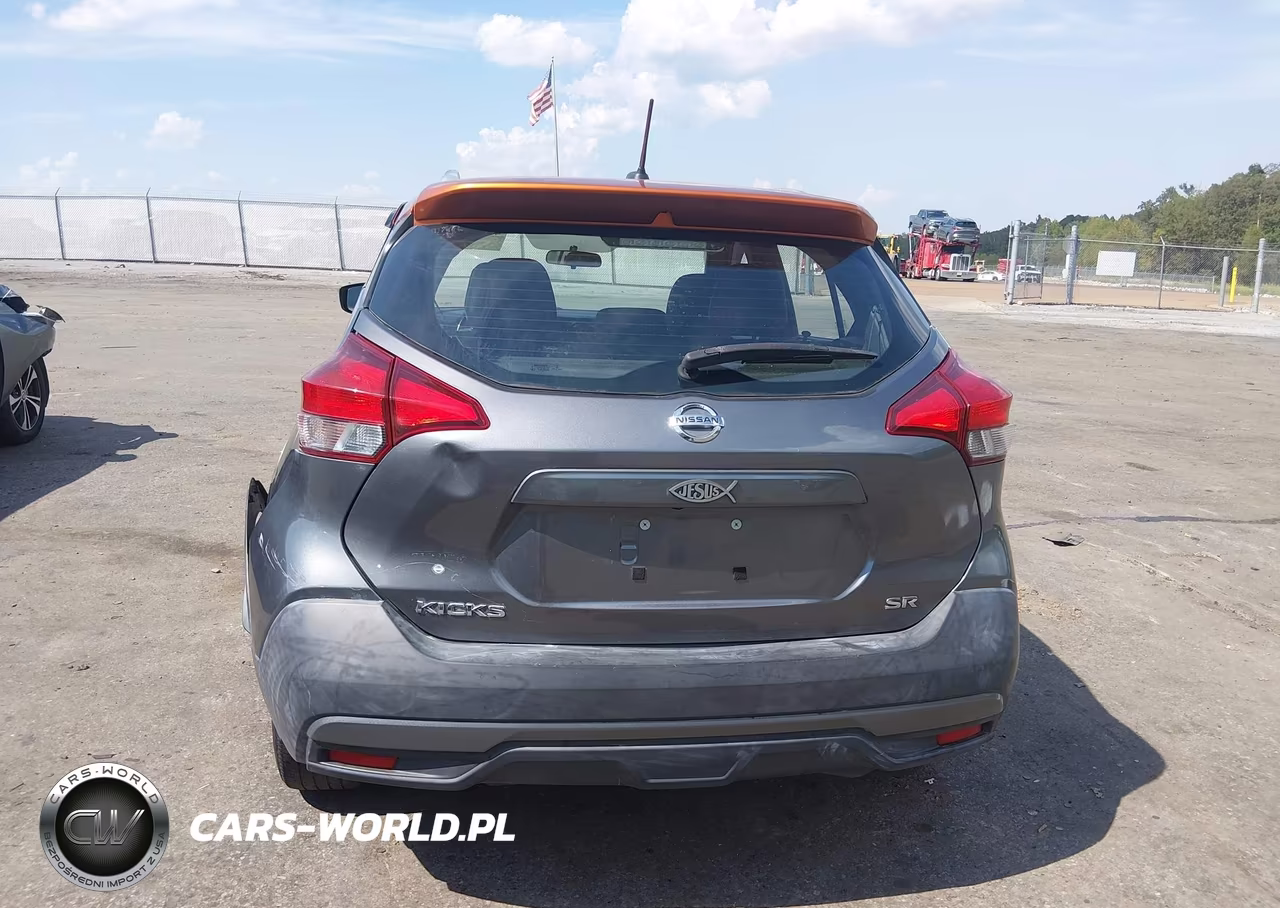 2019 Nissan Kicks Sr VIN:3N1CP5CU4KL543896 - 16