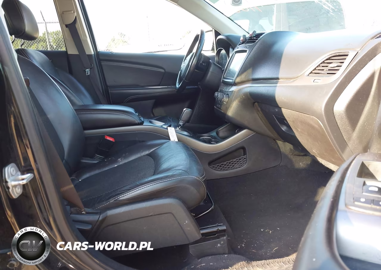 2020 Dodge Journey Crossroad VIN:3C4PDCGB2LT265795 - 5