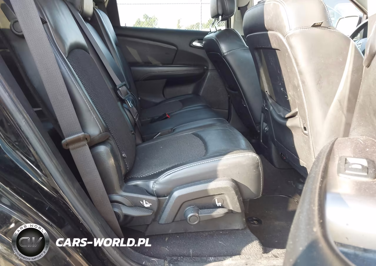 2020 Dodge Journey Crossroad VIN:3C4PDCGB2LT265795 - 8