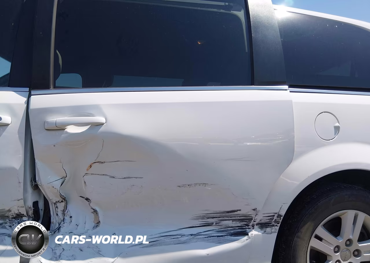 2018 Dodge Grand Caravan Sxt VIN:2C4RDGCG0JR224082 - 12