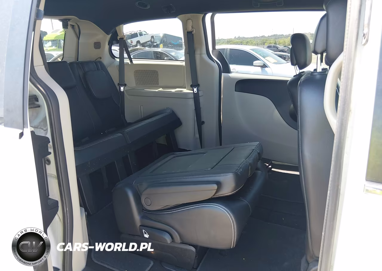 2018 Dodge Grand Caravan Sxt VIN:2C4RDGCG0JR224082 - 8