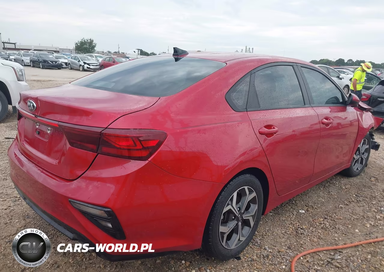 2021 Kia Forte Lxs VIN:3KPF24ADXME267155 - 4