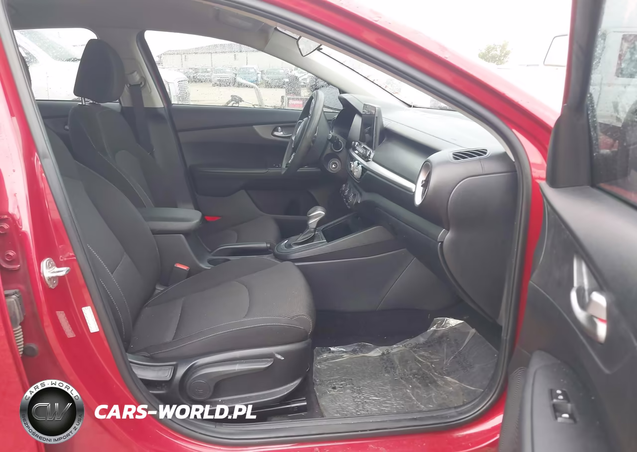 2021 Kia Forte Lxs VIN:3KPF24ADXME267155 - 5