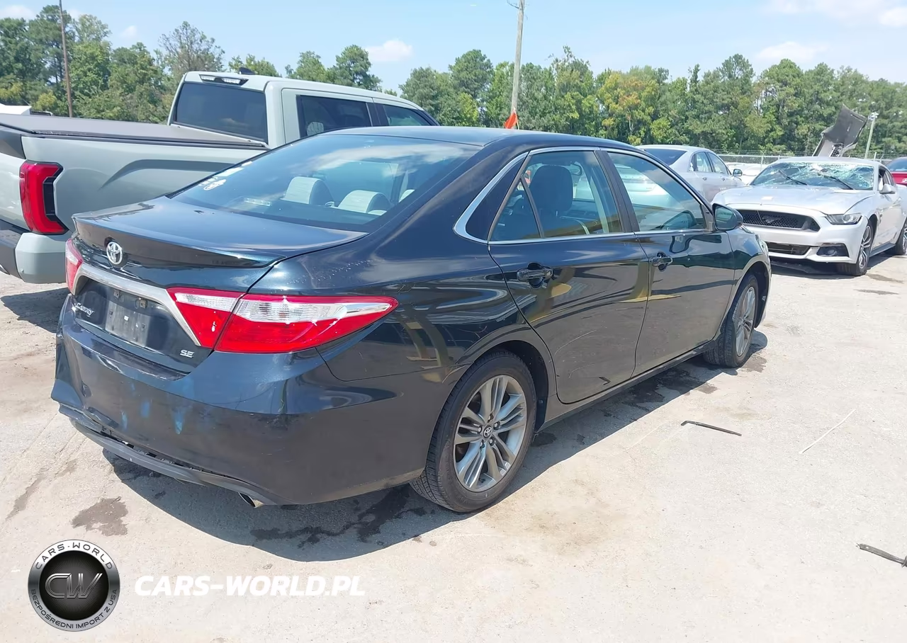 2016 Toyota Camry Se VIN:4T1BF1FK5GU188728 - 4
