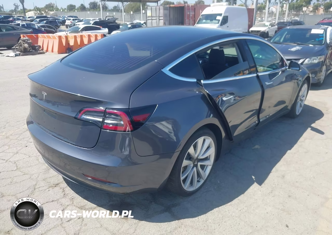 2018 Tesla Model 3 Long Range-Mid Range VIN:5YJ3E1EA5JF012086 - 4