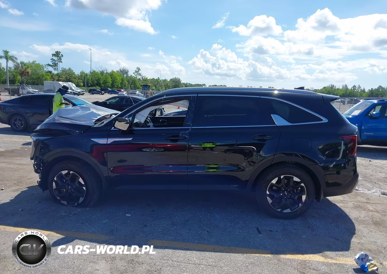 2025 Kia Sorento S VIN:5XYRL4JC6SG342063 - 15