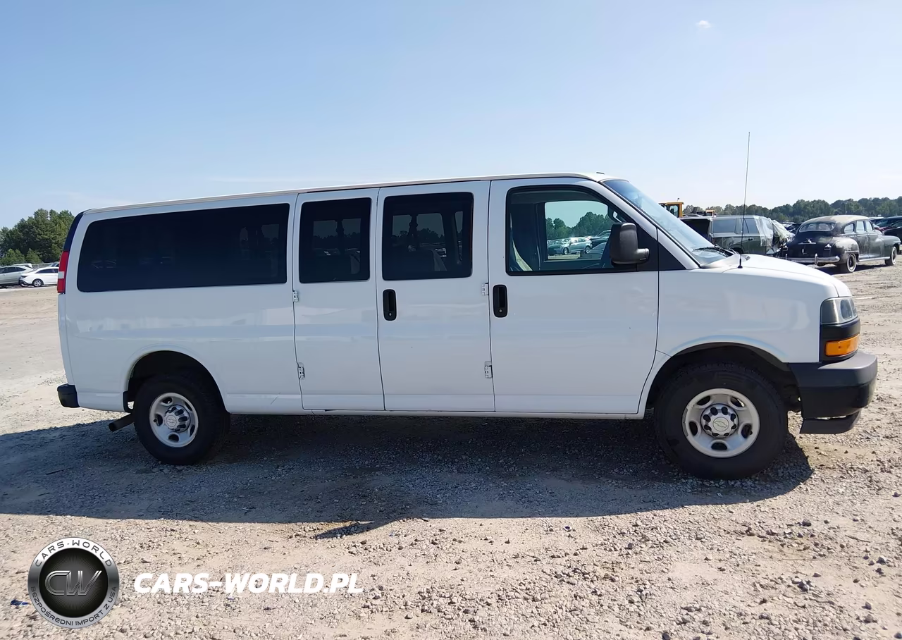 2019 Chevrolet Express 3500 Ls VIN:1GAZGNFG3K1361586 - 13