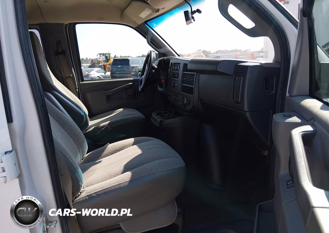 2019 Chevrolet Express 3500 Ls VIN:1GAZGNFG3K1361586 - 5