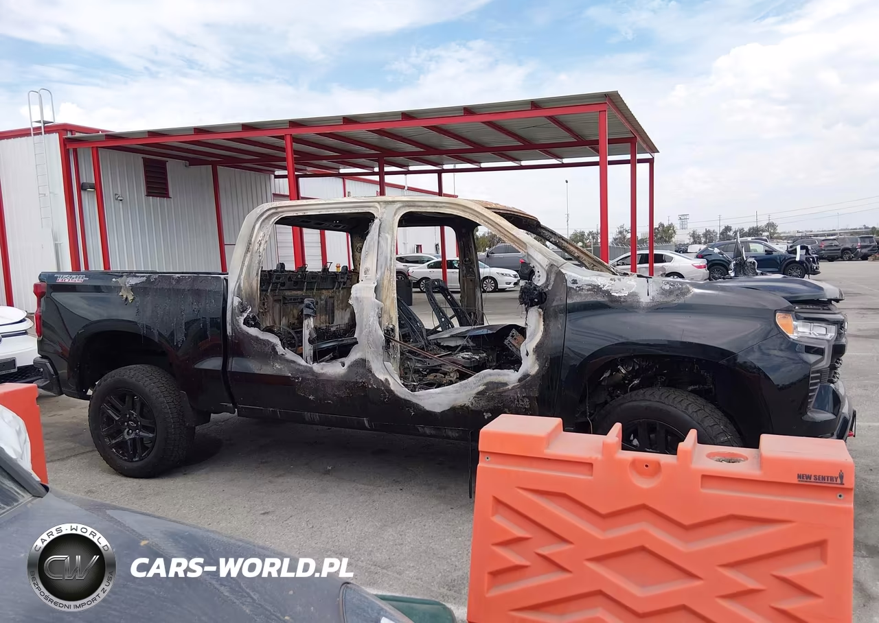 2025 Chevrolet Silverado 1500 4Wd Short Bed Lt Trail Boss VIN:3GCUKFE84SG362148 - 12