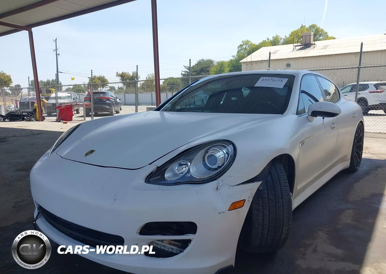 2011 Porsche Panamera 4 VIN:WP0AA2A76BL018075 - 2