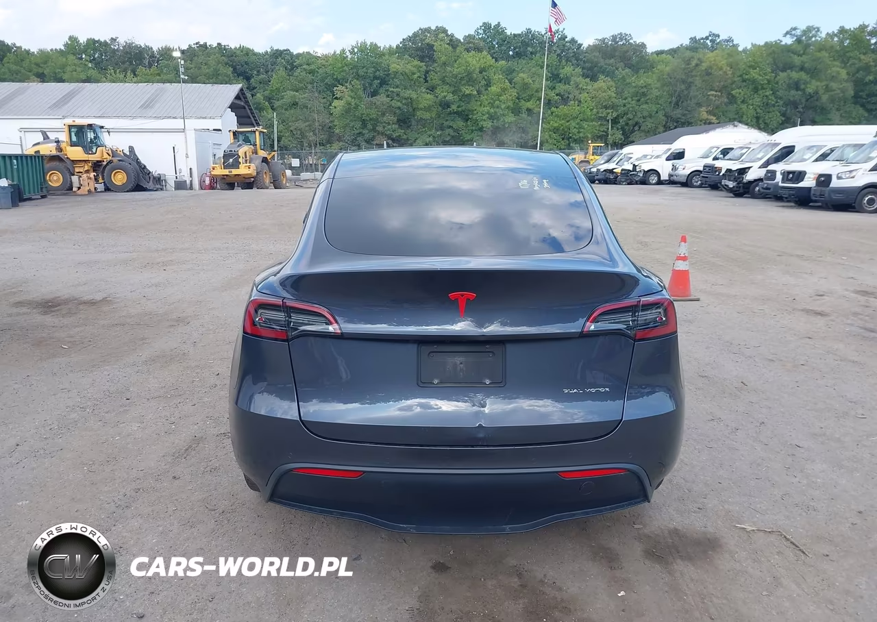 2022 Tesla Model Y Long Range Dual Motor All-Wheel Drive VIN:7SAYGDEE1NF377894 - 16