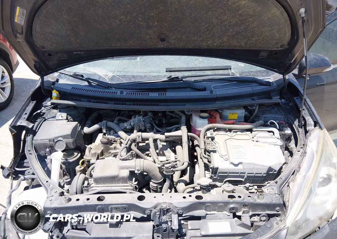 2016 Toyota Prius C Two VIN:JTDKDTB3XG1126179 - 10