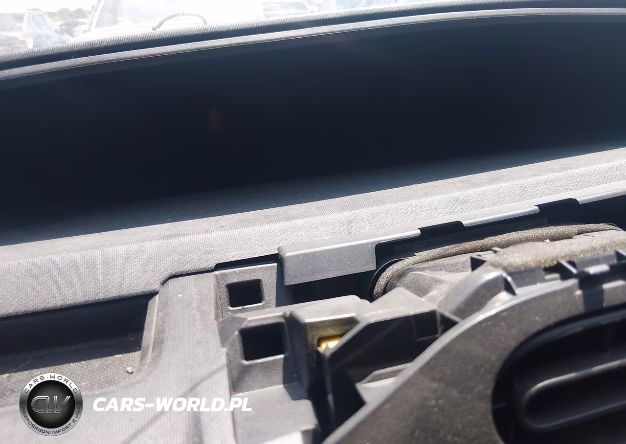 2016 Toyota Prius C Two VIN:JTDKDTB3XG1126179 - 15