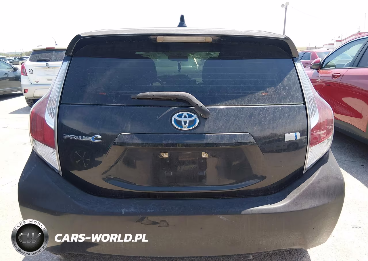 2016 Toyota Prius C Two VIN:JTDKDTB3XG1126179 - 16