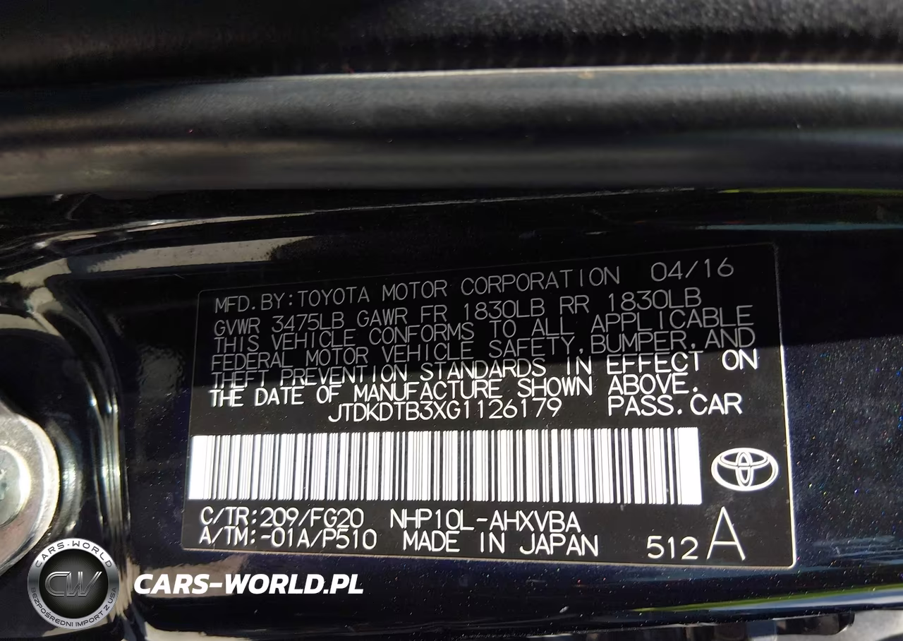 2016 Toyota Prius C Two VIN:JTDKDTB3XG1126179 - 9
