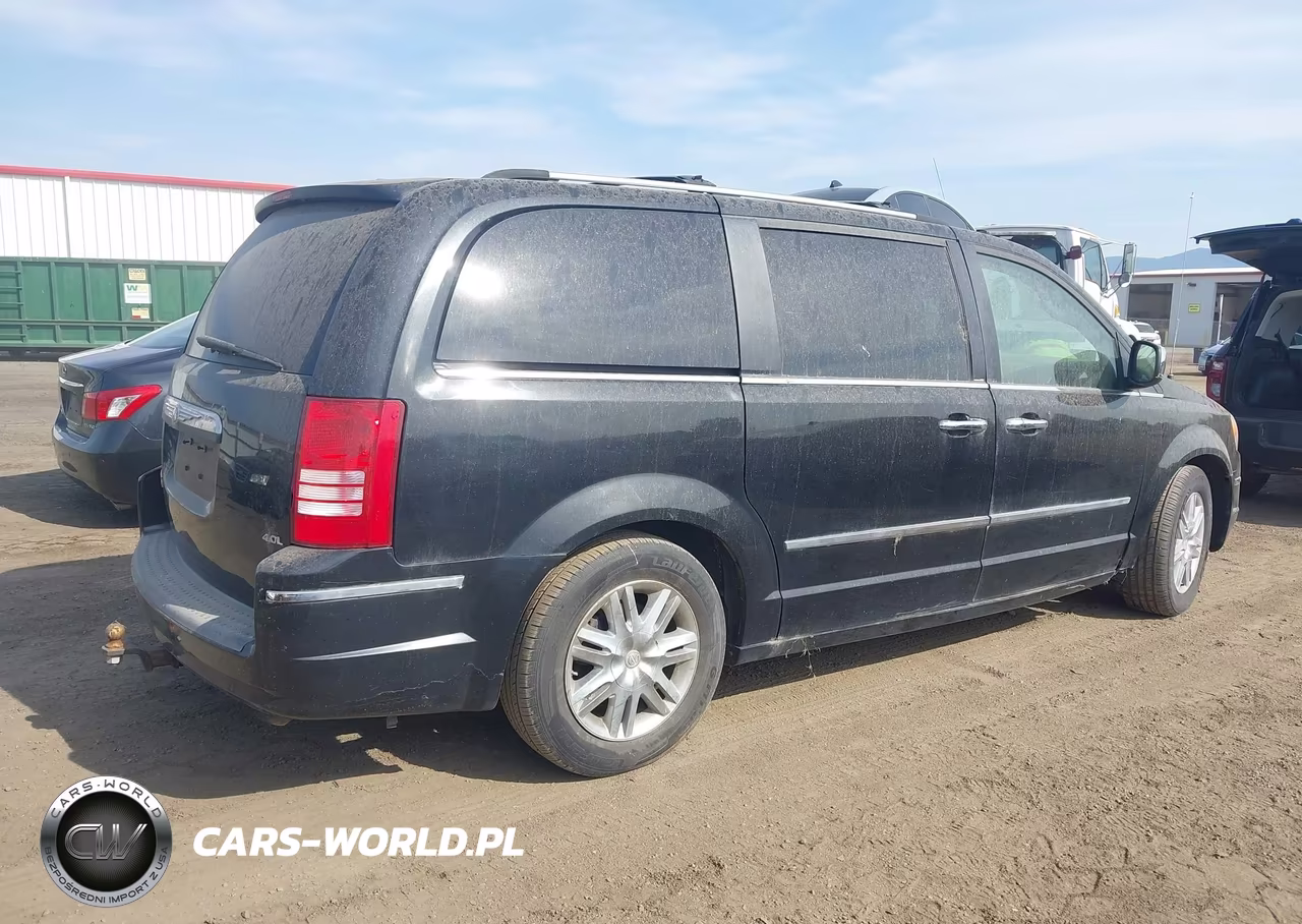 2008 Chrysler Town & Country Limited VIN:2A8HR64X38R661972 - 4