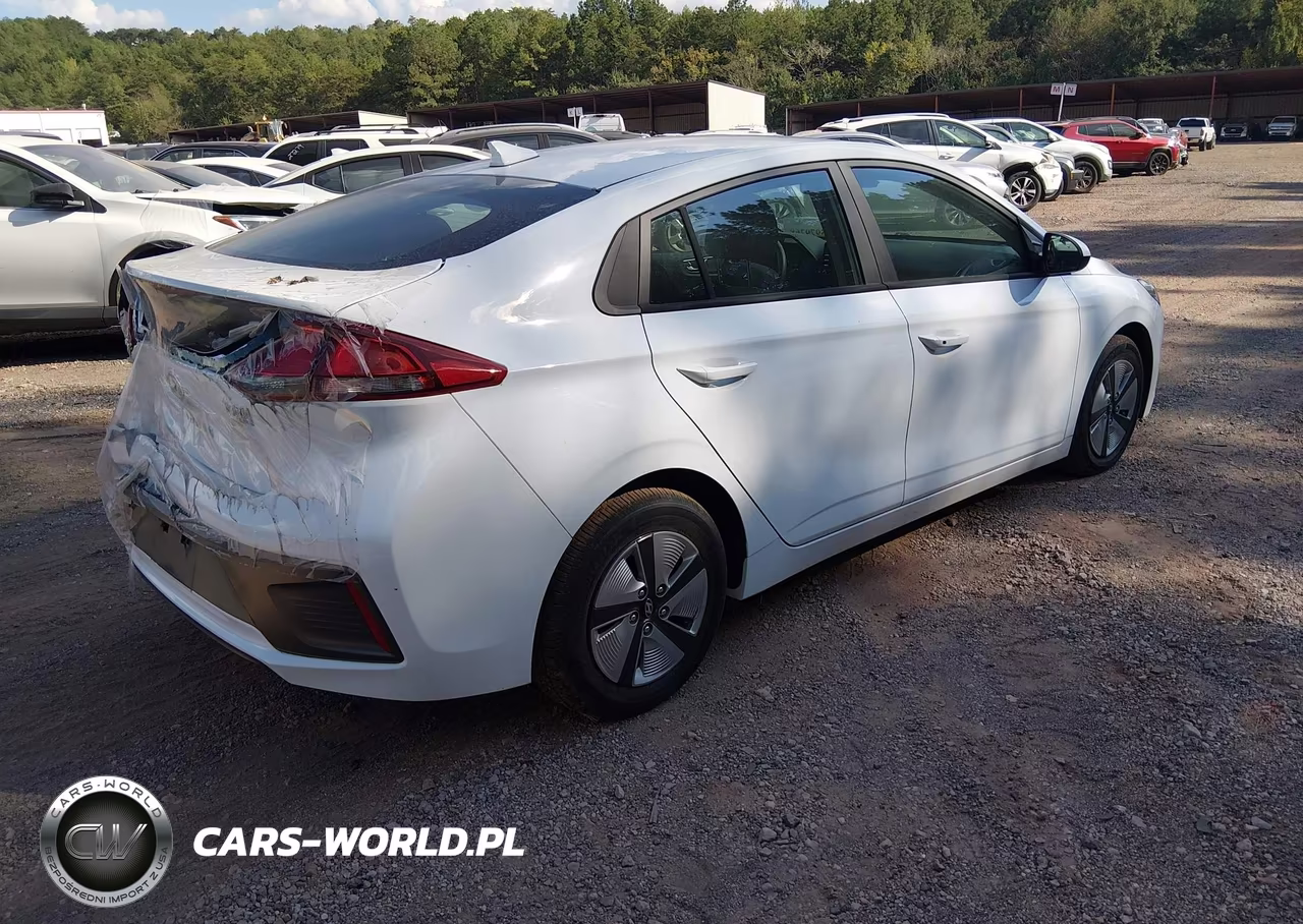 2021 Hyundai Ioniq Hybrid Blue VIN:KMHC65LCXMU247857 - 4
