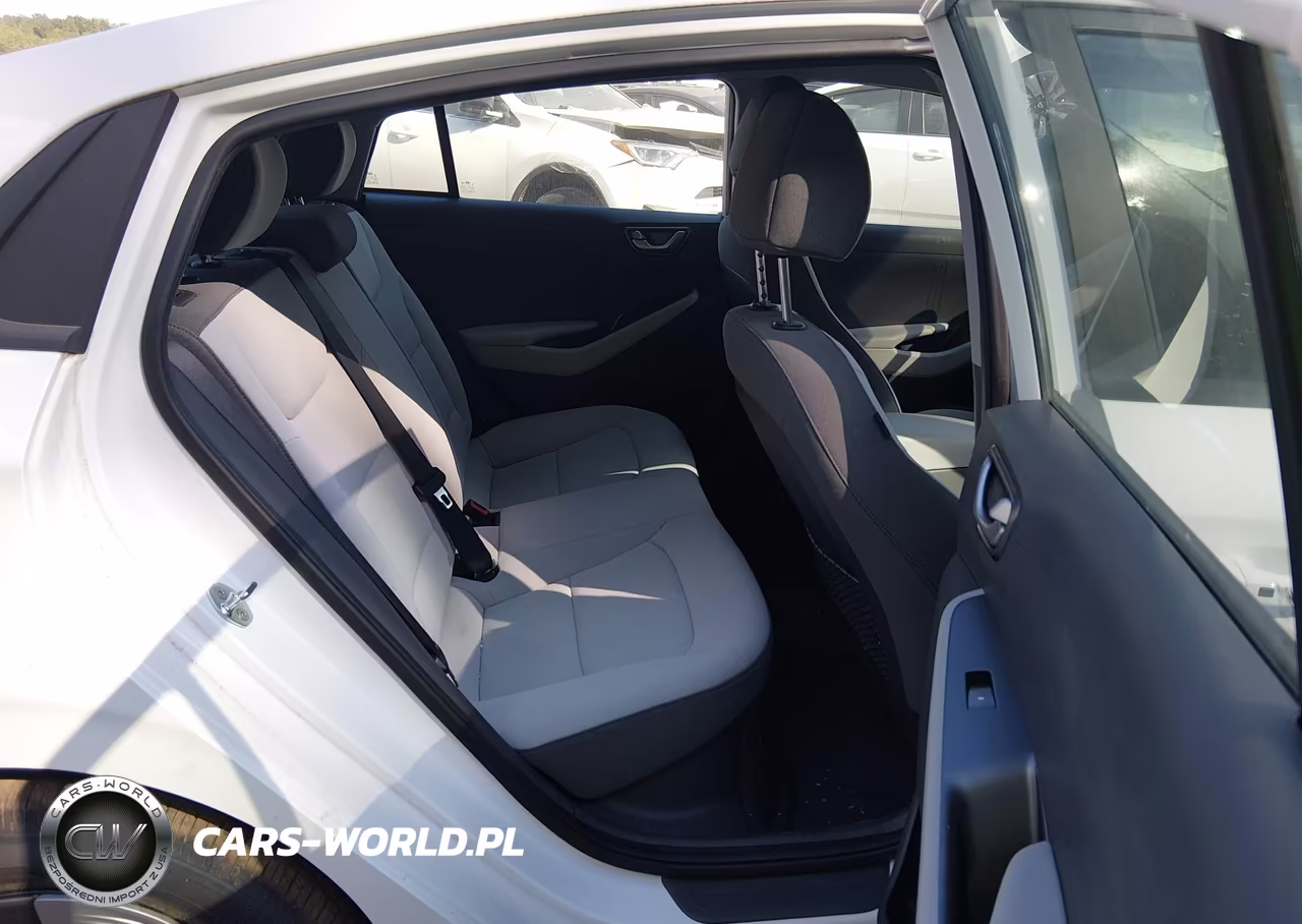 2021 Hyundai Ioniq Hybrid Blue VIN:KMHC65LCXMU247857 - 8