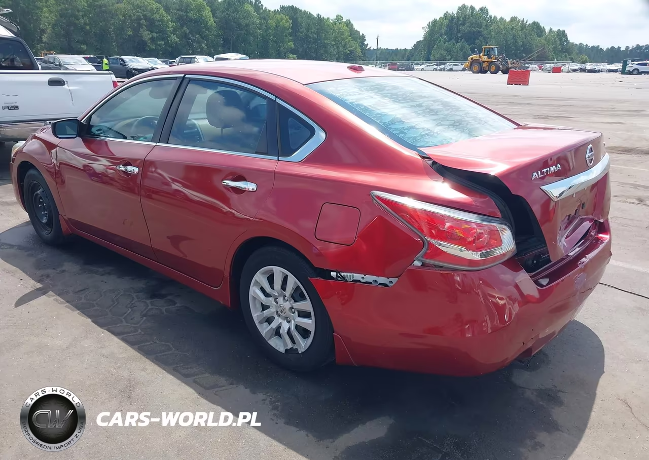 2015 Nissan Altima 2.5 S VIN:1N4AL3AP0FC196916 - 3