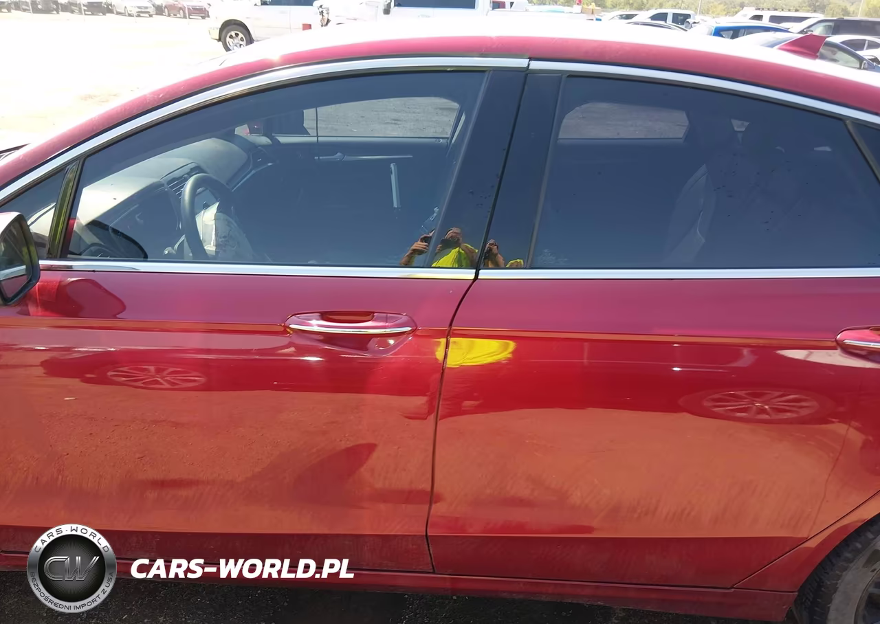 2019 Ford Fusion Titanium VIN:3FA6P0D90KR225820 - 15