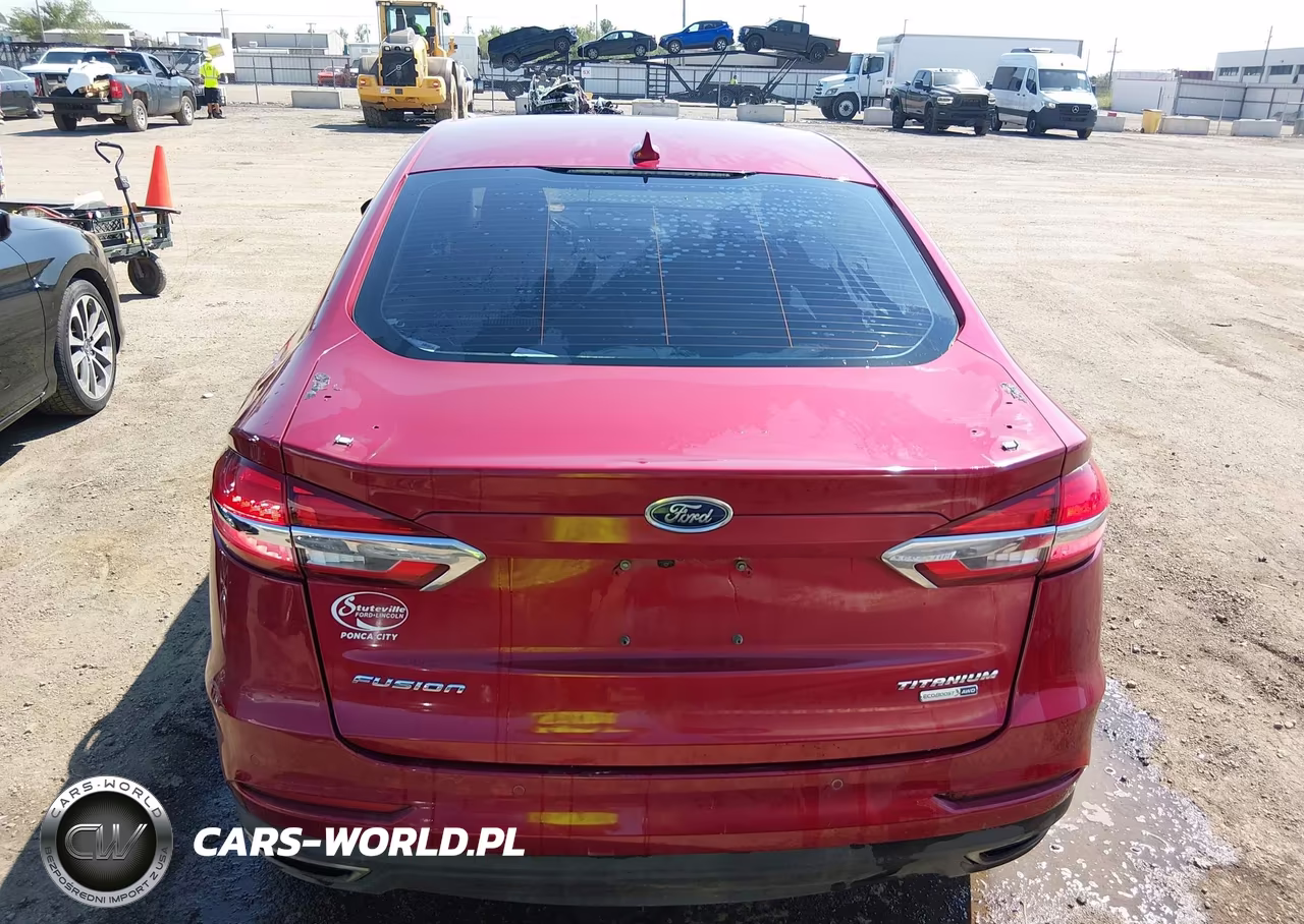 2019 Ford Fusion Titanium VIN:3FA6P0D90KR225820 - 17