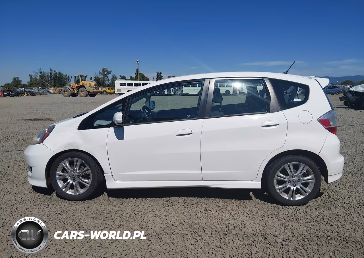 2009 Honda Fit Sport VIN:JHMGE88429S017033 - 14