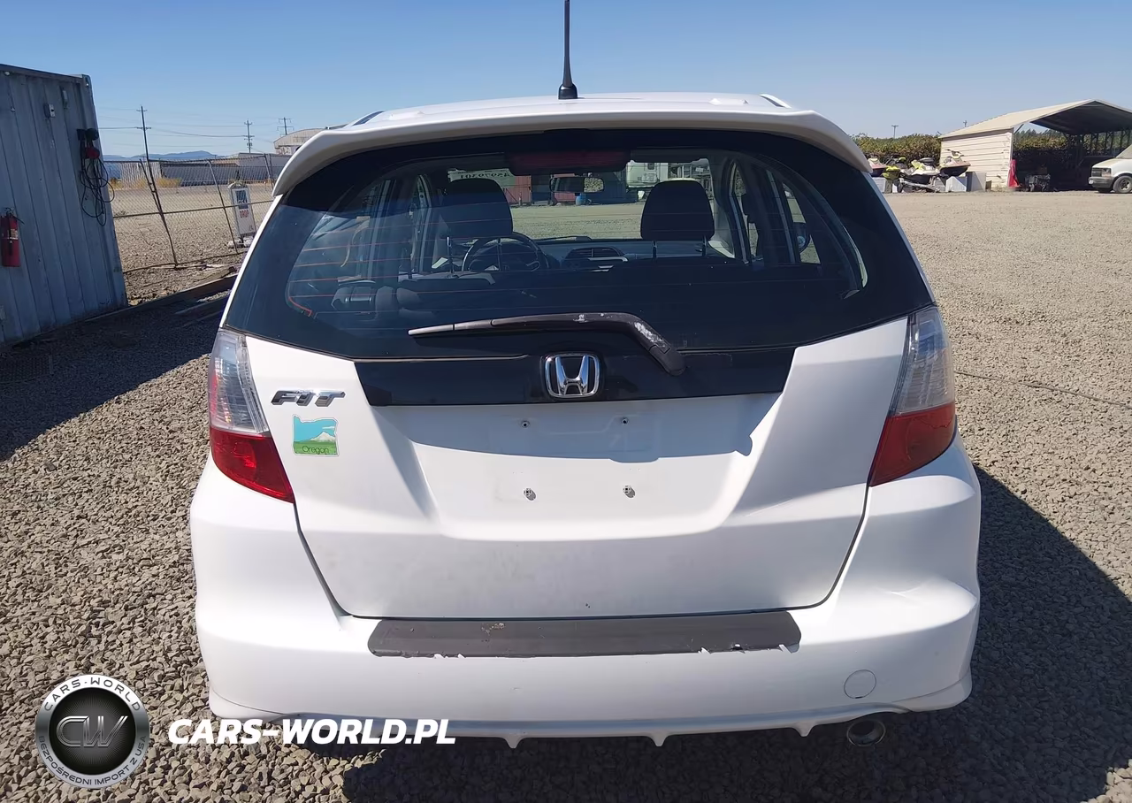 2009 Honda Fit Sport VIN:JHMGE88429S017033 - 16