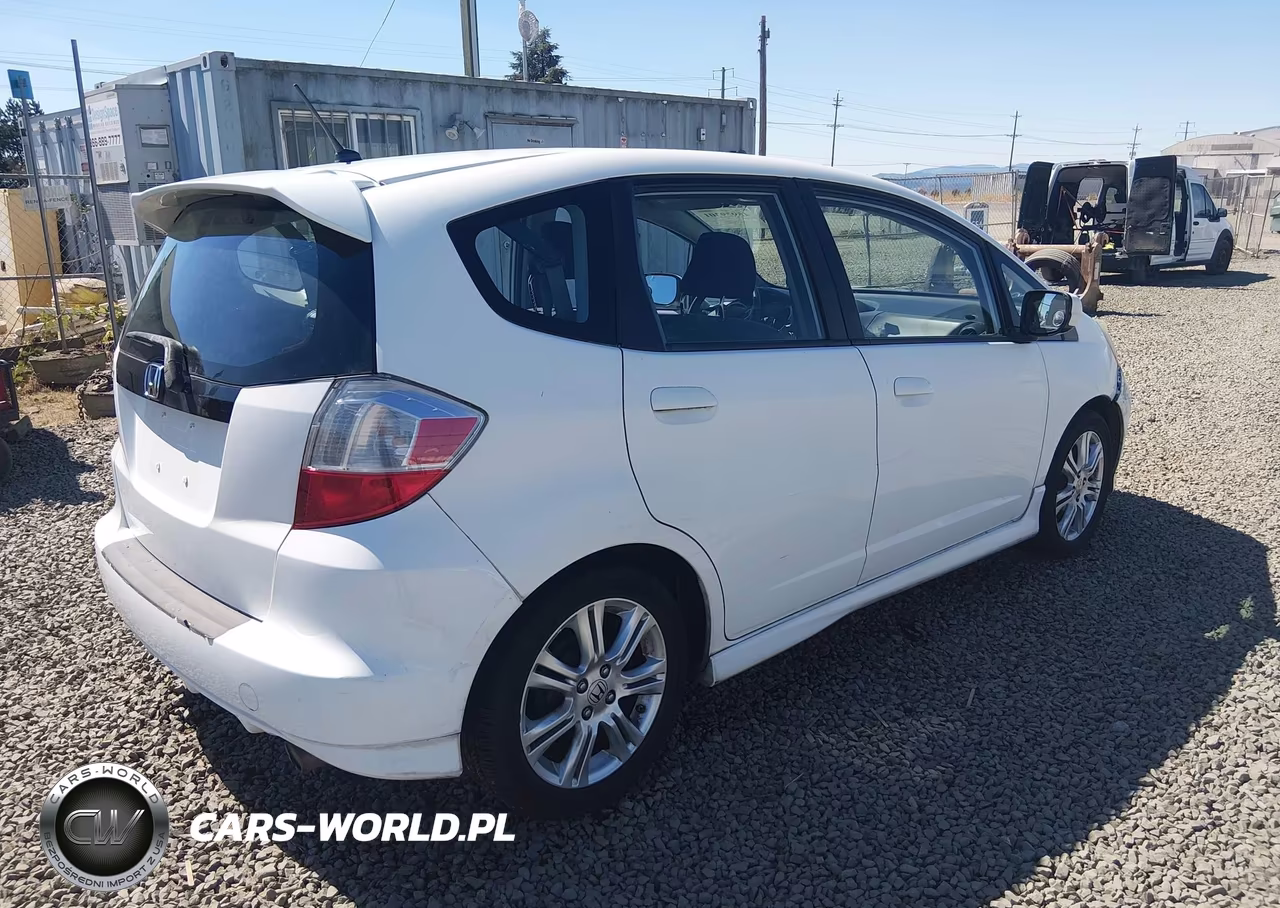2009 Honda Fit Sport VIN:JHMGE88429S017033 - 4