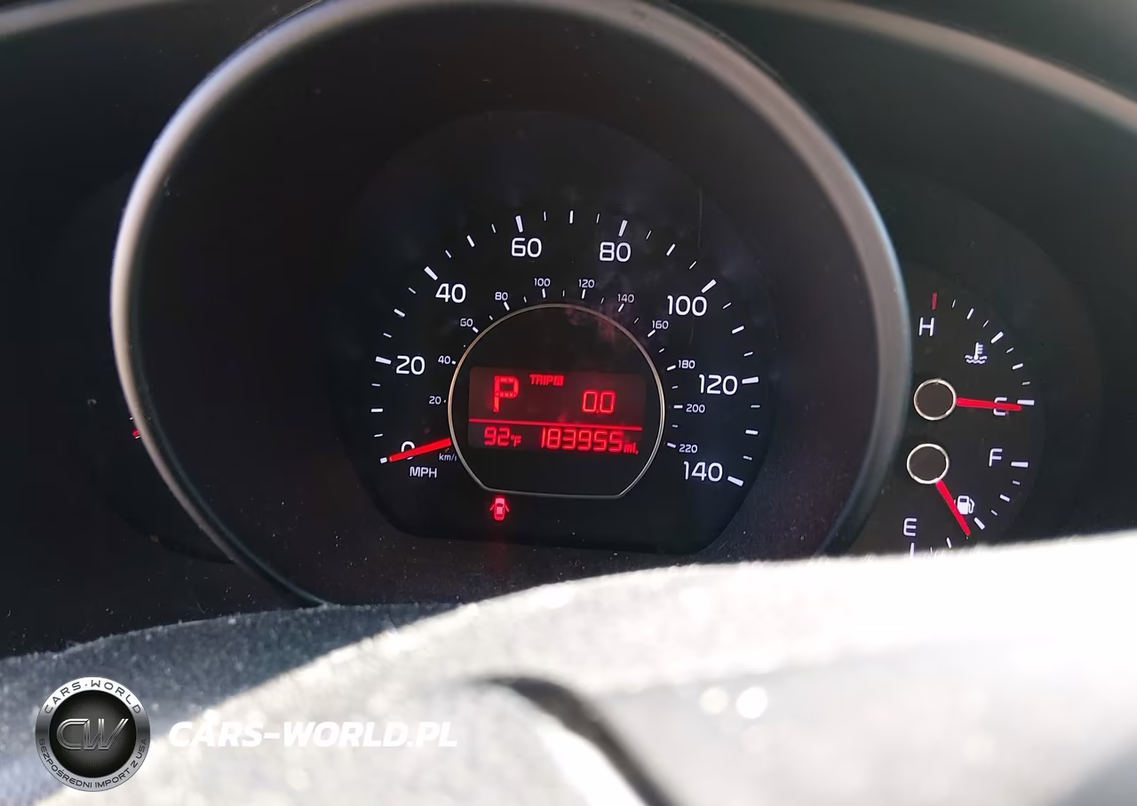 2014 Kia Soul VIN:KNDJN2A28E7023185 - 7