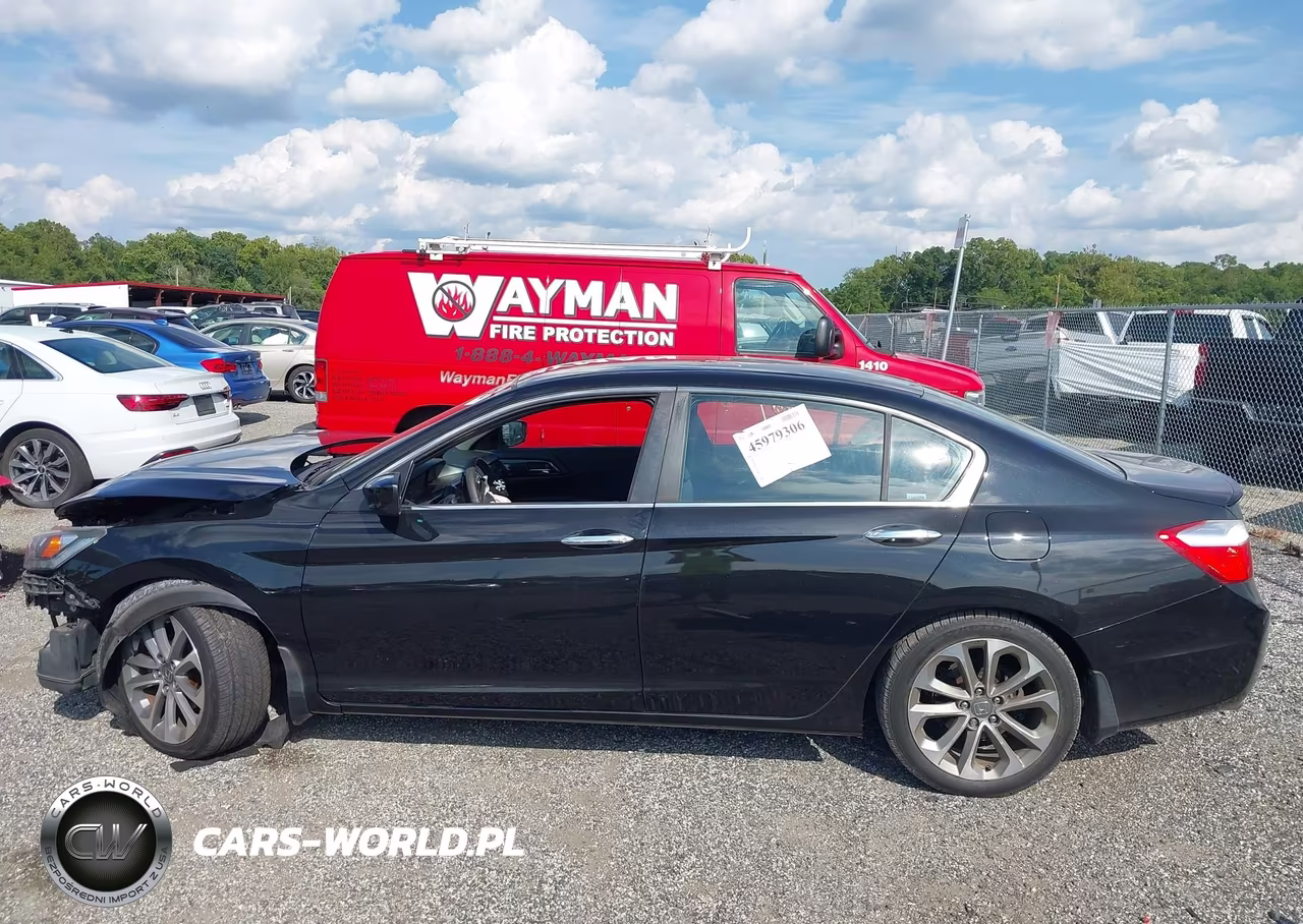 2014 Honda Accord Sport VIN:1HGCR2F58EA100402 - 15
