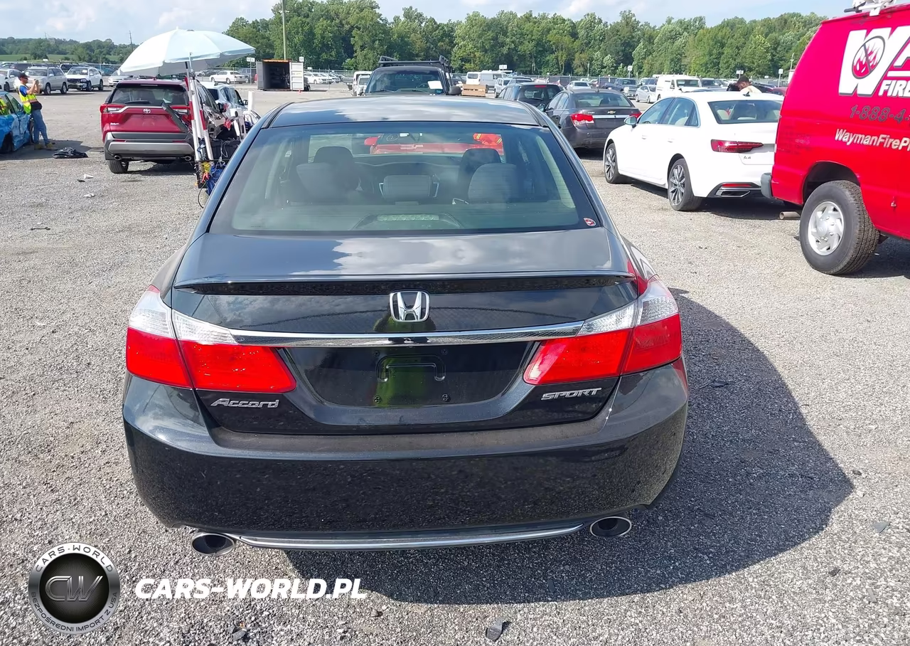 2014 Honda Accord Sport VIN:1HGCR2F58EA100402 - 17