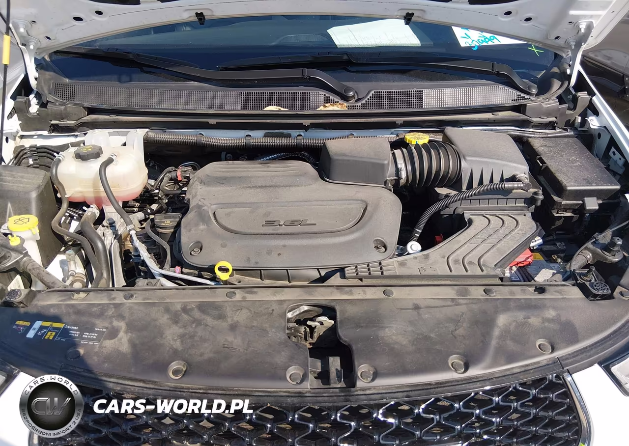 2025 Chrysler Pacifica Select VIN:2C4RC1BG8SR560629 - 10