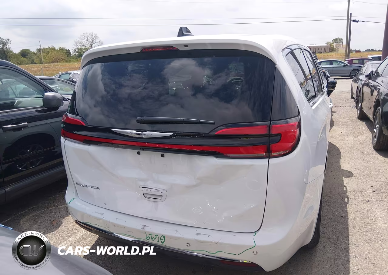 2025 Chrysler Pacifica Select VIN:2C4RC1BG8SR560629 - 16