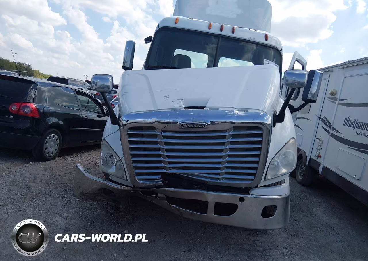 2013 Freightliner Cascadia 113 VIN:1FUJGBDV7DLBW4055 - 11