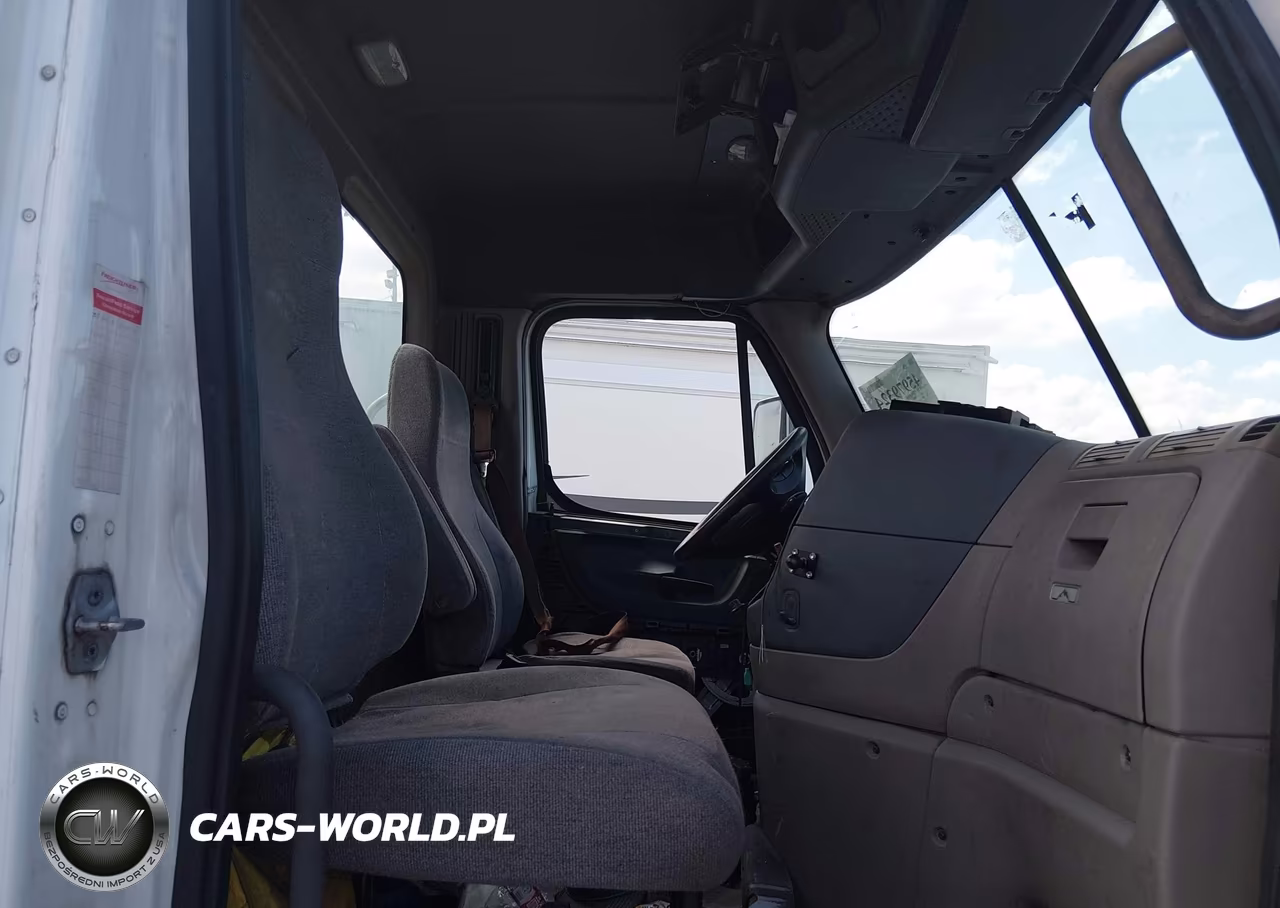 2013 Freightliner Cascadia 113 VIN:1FUJGBDV7DLBW4055 - 7