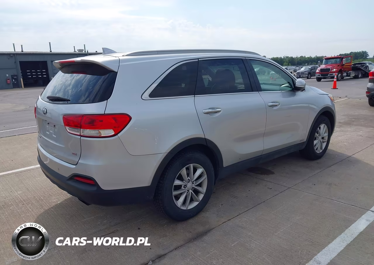 2017 Kia Sorento 2.4L Lx VIN:5XYPGDA37HG246222 - 4