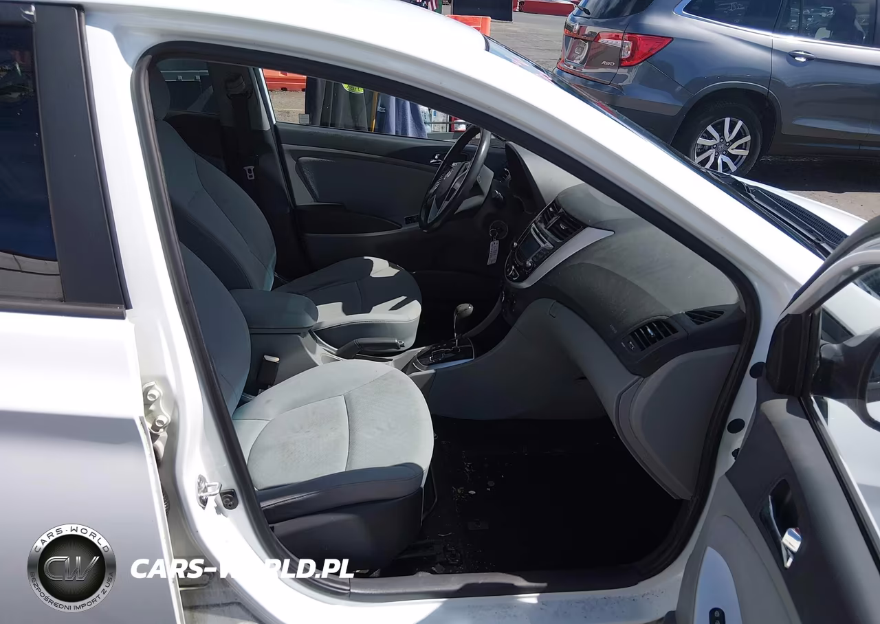 2013 Hyundai Accent Se VIN:KMHCU5AE6DU111736 - 5