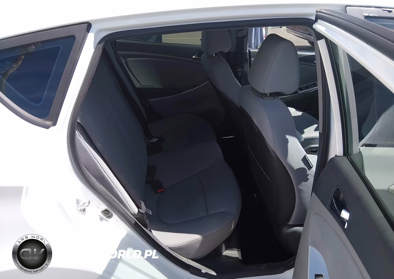 2013 Hyundai Accent Se VIN:KMHCU5AE6DU111736 - 8