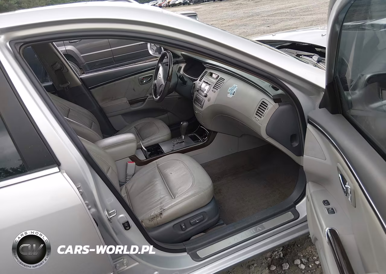 2010 Hyundai Azera Limited VIN:KMHFC4DF9AA474267 - 5