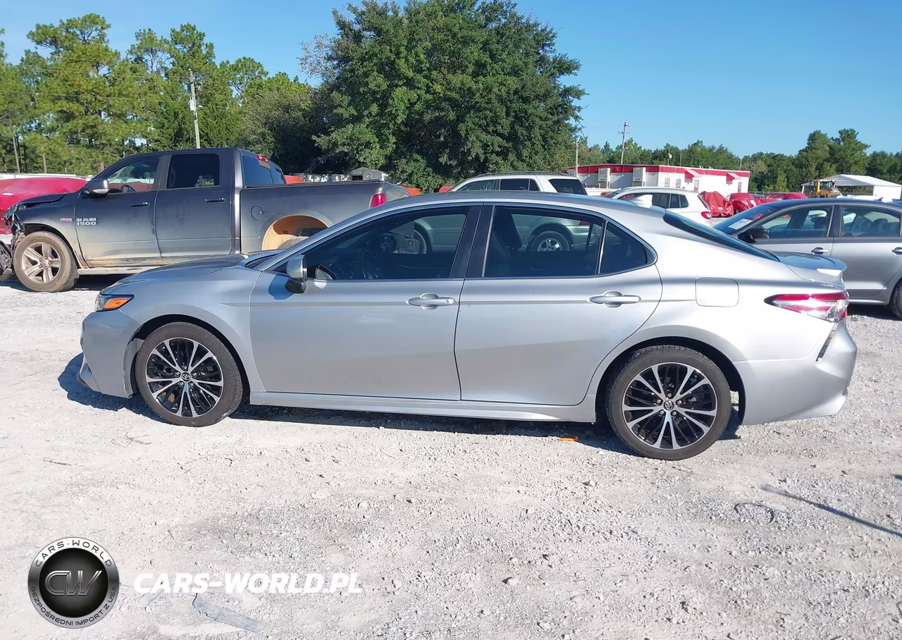 2019 Toyota Camry Se VIN:4T1B11HK0KU199947 - 14