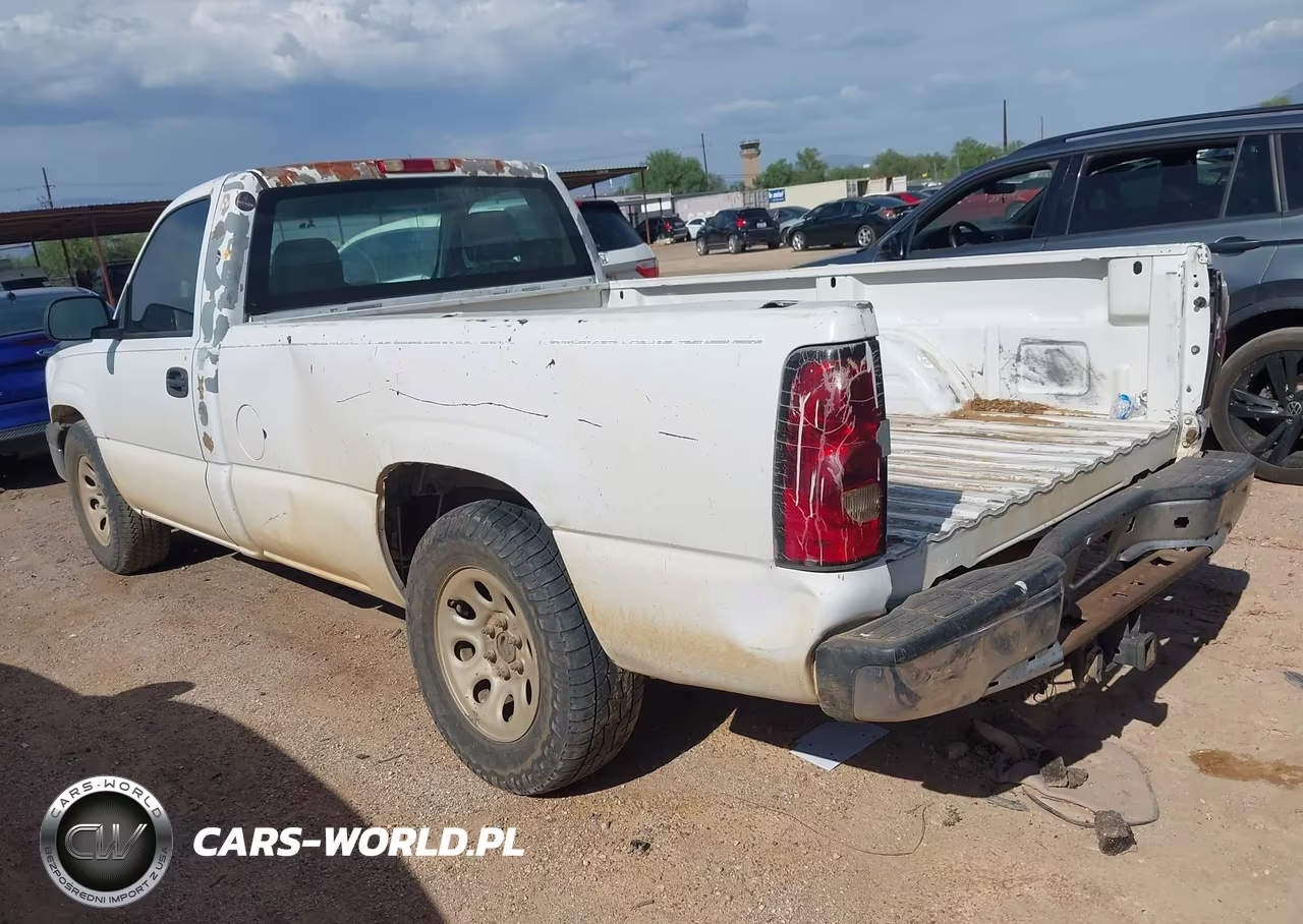 2007 Chevrolet Silverado 1500 Classic Work Truck VIN:3GCEC14X37G257458 - 3