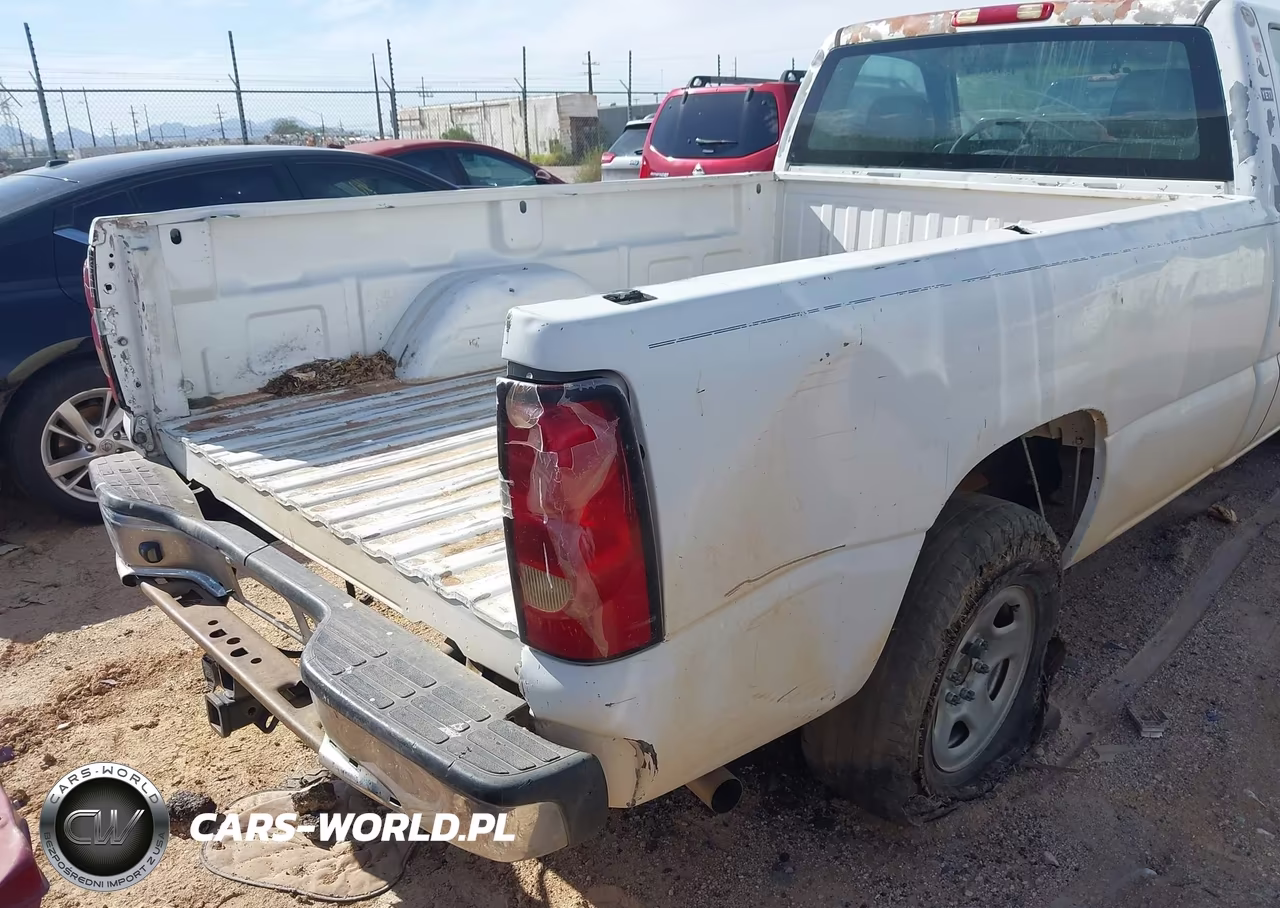 2007 Chevrolet Silverado 1500 Classic Work Truck VIN:3GCEC14X37G257458 - 6