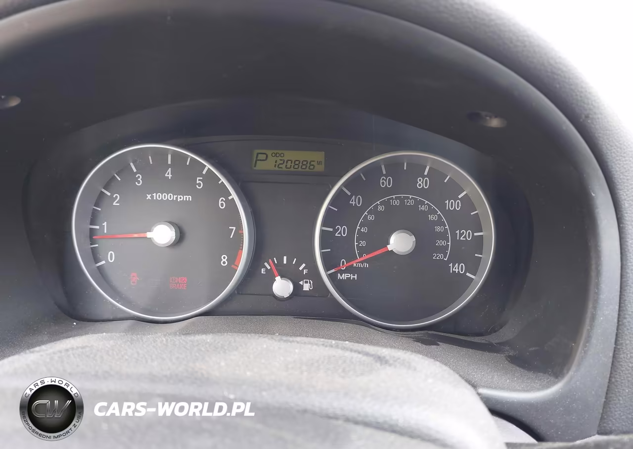 2007 Hyundai Accent Gs VIN:KMHCM36C87U015820 - 7