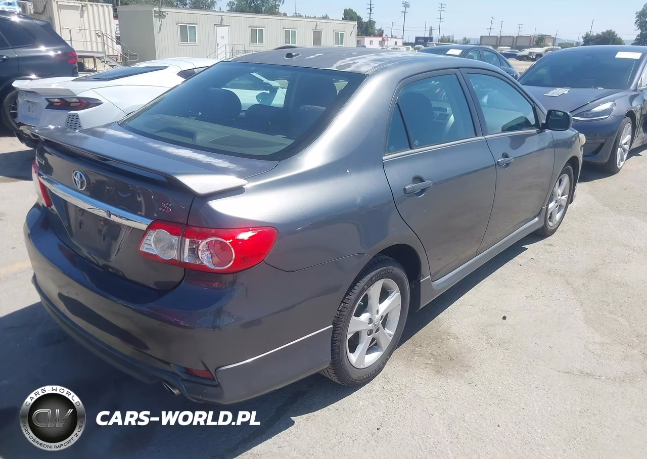 2012 Toyota Corolla S VIN:2T1BU4EE0CC903073 - 4