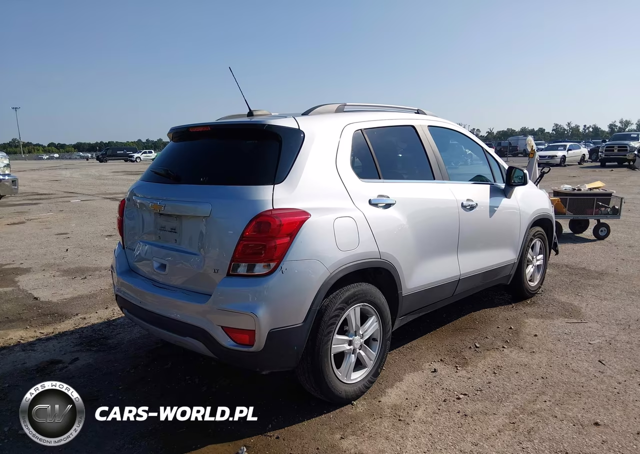 2020 Chevrolet Trax Fwd Lt VIN:3GNCJLSBXLL317390 - 4