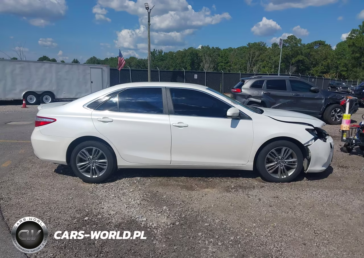 2016 Toyota Camry Se VIN:4T1BF1FK5GU160718 - 13