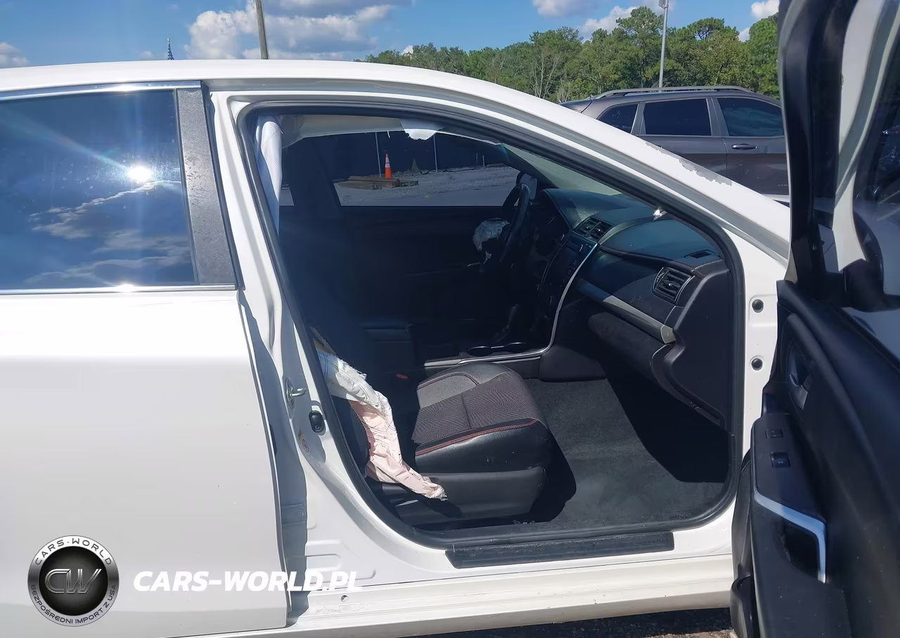 2016 Toyota Camry Se VIN:4T1BF1FK5GU160718 - 5