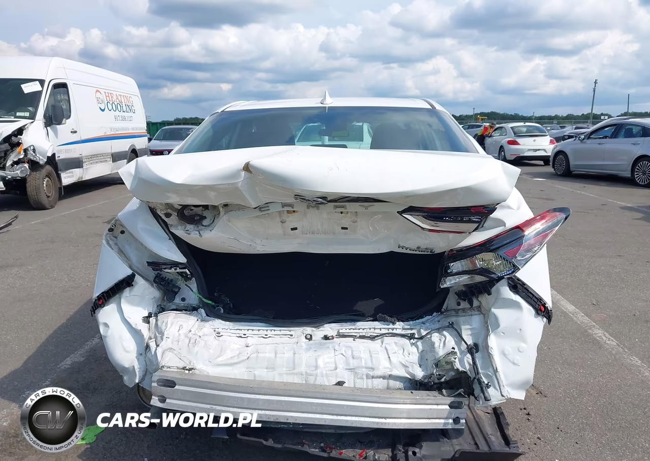 2021 Toyota Camry Le Hybrid VIN:4T1C31AK8MU563396 - 16